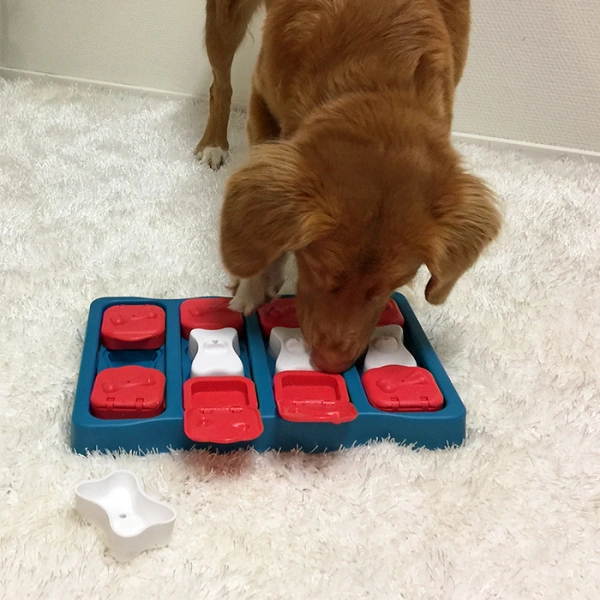 Игра-головоломка для собак Кирпичик, 2 (средний) уровень сложности, Nina Ottosson Brick